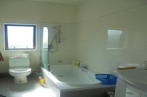 Photo of property in 11 Gordon Place, Newtown, Wellington, 6021