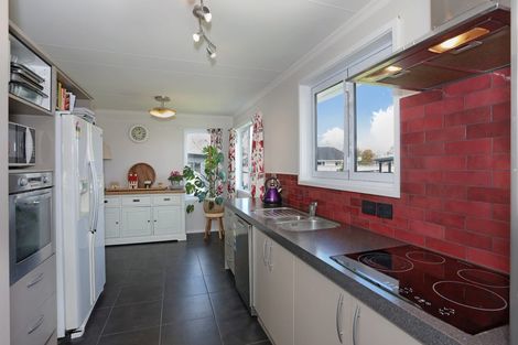 Photo of property in 10 Mansell Crescent, Bulls, 4818