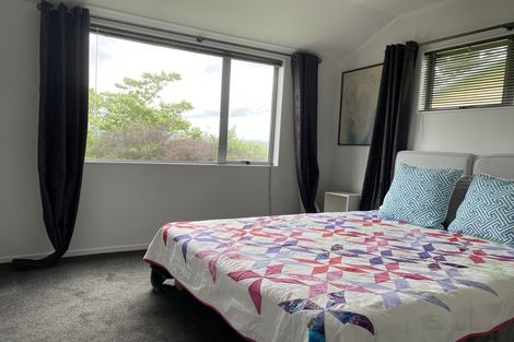 Photo of property in 8 Phillip Avenue, Glen Eden, Auckland, 0602