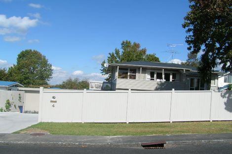 Photo of property in 4 Tyne Road, Forrest Hill, Auckland, 0620