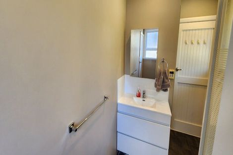 Photo of property in 6a Clerke Place, Marfell, New Plymouth, 4310