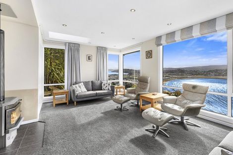 Photo of property in 1 View Road, Houghton Bay, Wellington, 6023