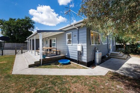 Photo of property in 8a Kaimanawa Street, Kelvin Grove, Palmerston North, 4414