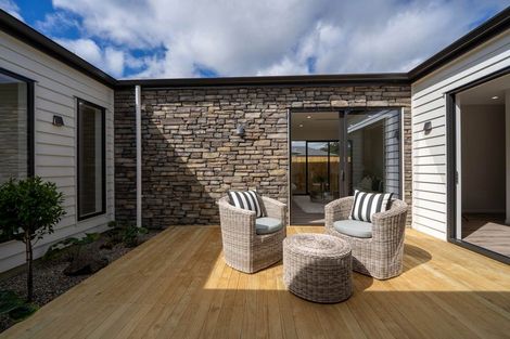 Photo of property in 9 Puruatanga Road, Wainui, 0992