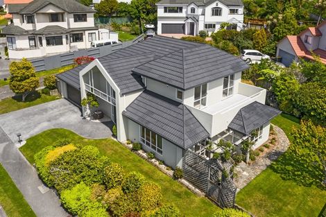 Photo of property in 9 Lanyon Place, Whitby, Porirua, 5024