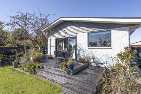 Photo of property in 1/328 Main North Road, Redwood, Christchurch, 8051
