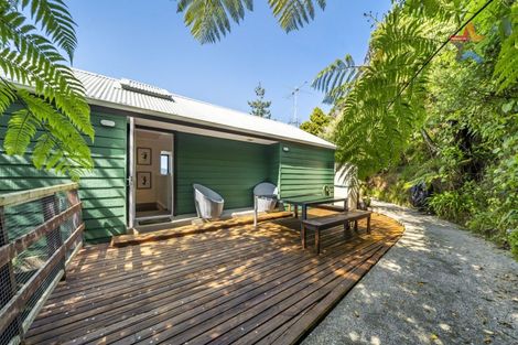 Photo of property in 93 Miromiro Road, Normandale, Lower Hutt, 5010