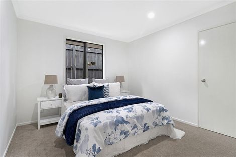 Photo of property in 21a Chelmsley Avenue, Henderson, Auckland, 0612