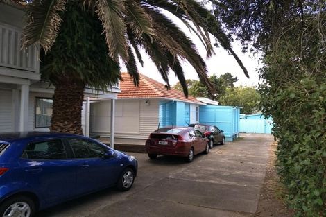 Photo of property in 6 Beaubank Road, Kelston, Auckland, 0602