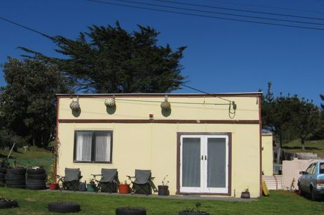 Photo of property in 14 Barber Street, Foxton Beach, Foxton, 4815