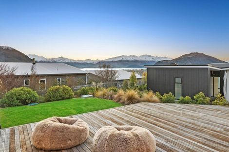 Photo of property in 39 Farrant Drive, Wanaka, 9305