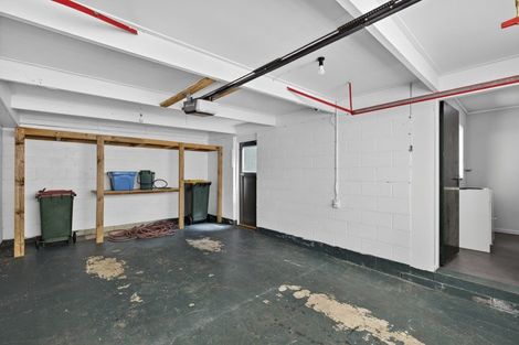 Photo of property in 2/21 Fulford Street, New Plymouth, 4310