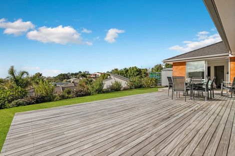 Photo of property in 29 Beachwood Drive, Hatfields Beach, Orewa, 0931