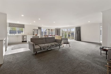 Photo of property in 9 Holland Street, Glenholme, Rotorua, 3010