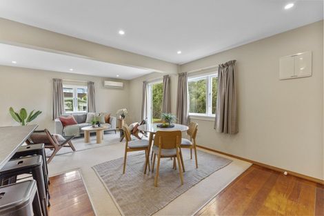 Photo of property in 25 Kiriwai Road, Paremata, Porirua, 5024