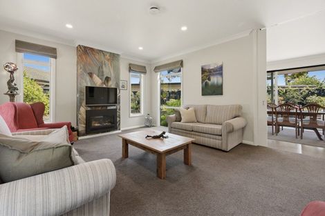 Photo of property in 22 Hansard Place, Bethlehem, Tauranga, 3110