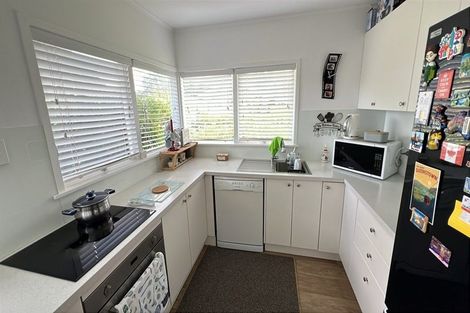 Photo of property in 1/8 Evelyn Place, Hillcrest, Auckland, 0627