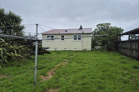 Photo of property in 43 Peel Street, Westport, 7825