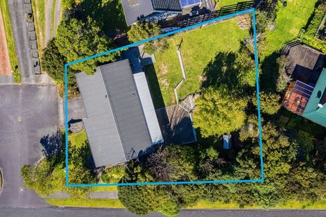 Photo of property in 25 James Cook Drive, Whitby, Porirua, 5024