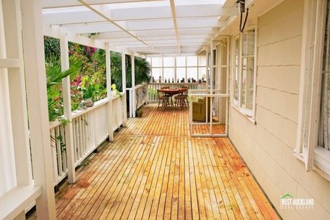 Photo of property in 26 Crystal Avenue, Glendene, Auckland, 0602