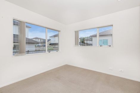 Photo of property in 22 Terrasini Drive, Flat Bush, Auckland, 2019