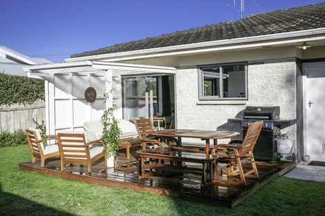 Photo of property in 13 Weld Street, Cambridge, 3434