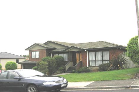 Photo of property in 2/6 Stoneleigh Court, Sunnynook, Auckland, 0632