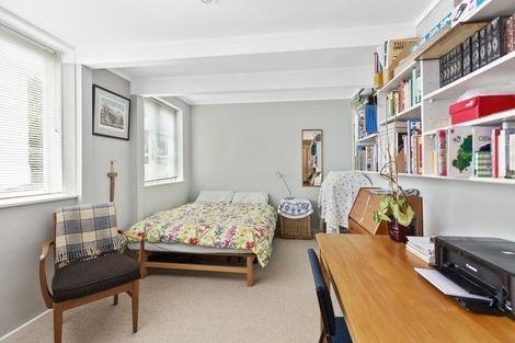 Photo of property in 11 Waikare Street, Karori, Wellington, 6012