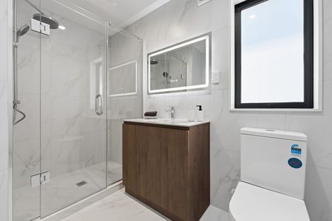 Photo of property in 7b September Place, Forrest Hill, Auckland, 0620