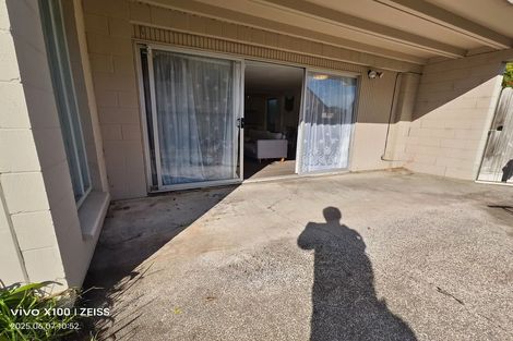 Photo of property in 1/27 Kerswill Place, Pakuranga, Auckland, 2010
