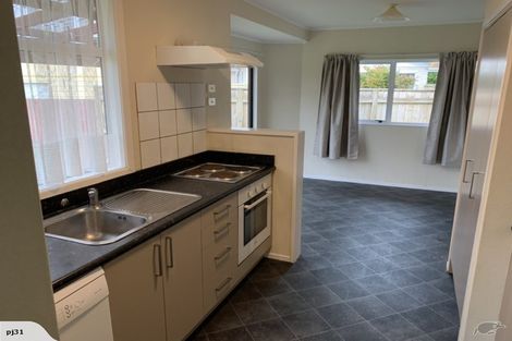 Photo of property in 27 Winton Street, Paraparaumu Beach, Paraparaumu, 5032
