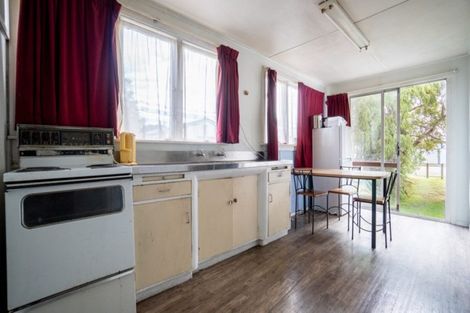 Photo of property in 330 Featherston Street, Palmerston North, 4414