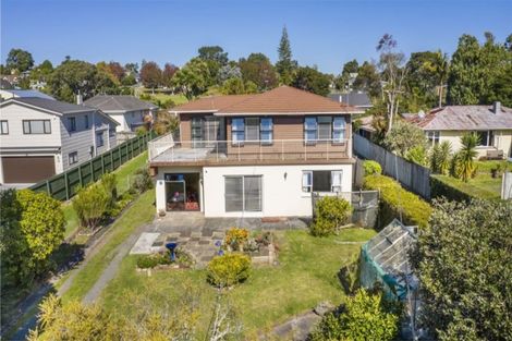 Photo of property in 40 Godley Road, Green Bay, Auckland, 0604