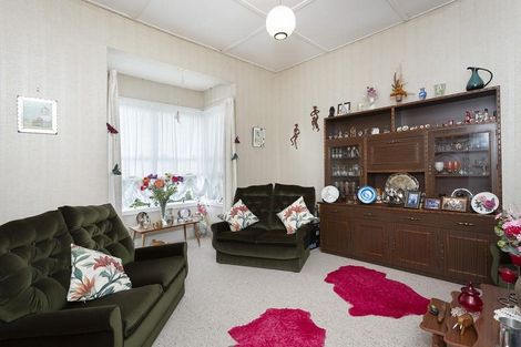 Photo of property in 8 Railway Lane, Outram, 9019