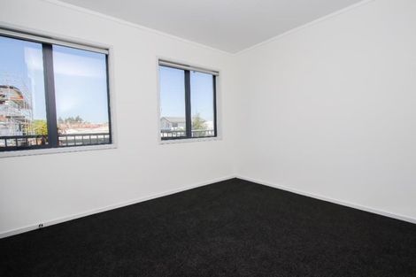 Photo of property in 4/200 Old Farm Road, Hamilton East, Hamilton, 3216