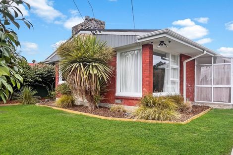 Photo of property in 180 Centaurus Road, Saint Martins, Christchurch, 8022
