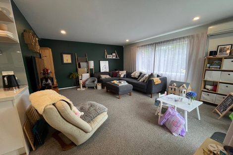 Photo of property in 8 Ruhanui Lane, Pakuranga Heights, Auckland, 2010