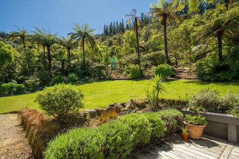 Photo of property in 7110 Kenepuru Road, Raetihi, Picton, 7282