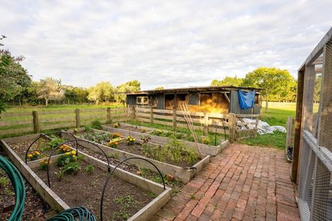 Photo of property in 278 Te Waka Road, Otaki, 5581