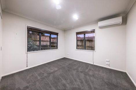 Photo of property in 318 Hill Road, The Gardens, Auckland, 2105