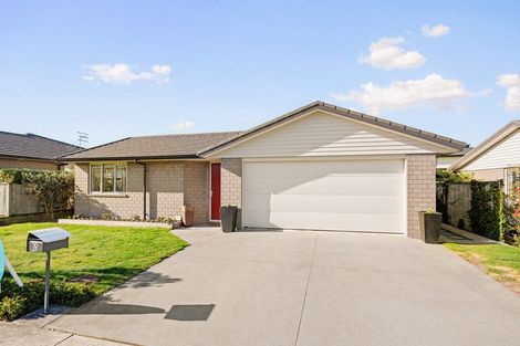 Photo of property in Waterview Estate, 39/4 Greystone Place, Omokoroa, 3114