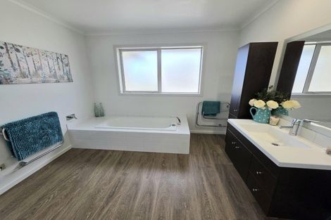 Photo of property in 16 North Ridge Drive, Oamaru North, Oamaru, 9400