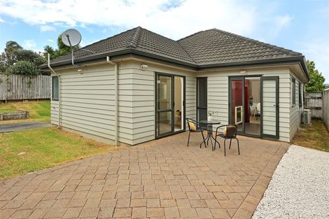 Photo of property in 12 Peachstone Lane, Henderson, Auckland, 0612