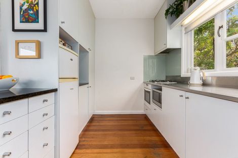 Photo of property in 9 Karamu Street, Eastbourne, Lower Hutt, 5013