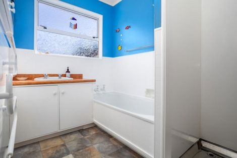 Photo of property in 55 Saint Johns Terrace, Tawa, Wellington, 5028