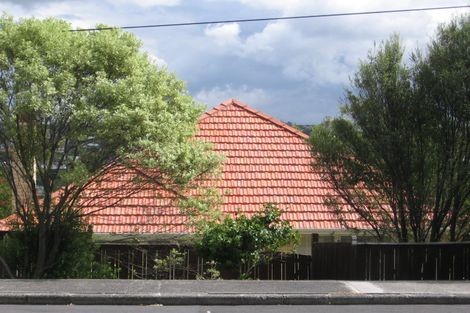 Photo of property in 1/41 Browns Bay Road, Browns Bay, Auckland, 0630