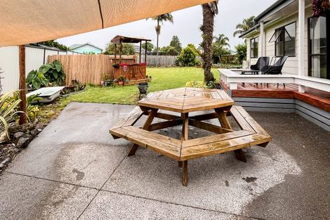 Photo of property in 10 Kanuka Place, Edgecumbe, 3120
