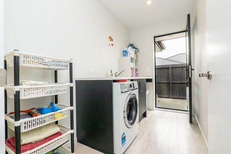 Photo of property in 5 Crest Place, Rolleston, 7615