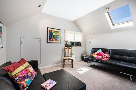 Photo of property in 34 Oroua Street, Eastbourne, Lower Hutt, 5013