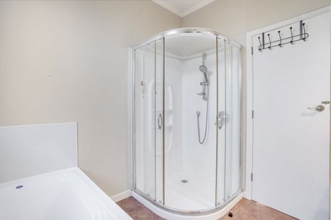 Photo of property in 48 Grange Street, Winton, 9720